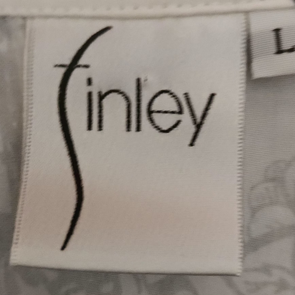 Finley Geisha Print Button-Down Size Large - image 6